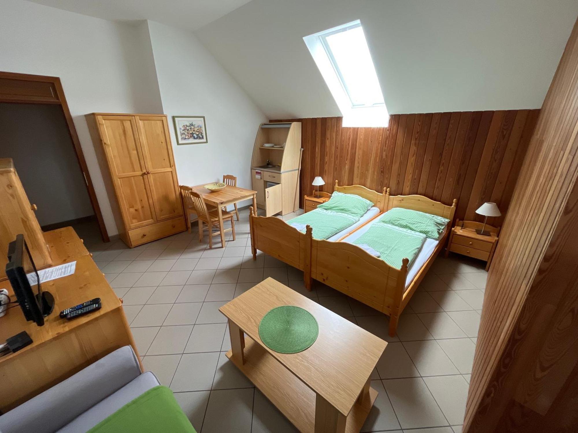 Sokoli Hnizdo Hotel Hlaska Kültér fotó