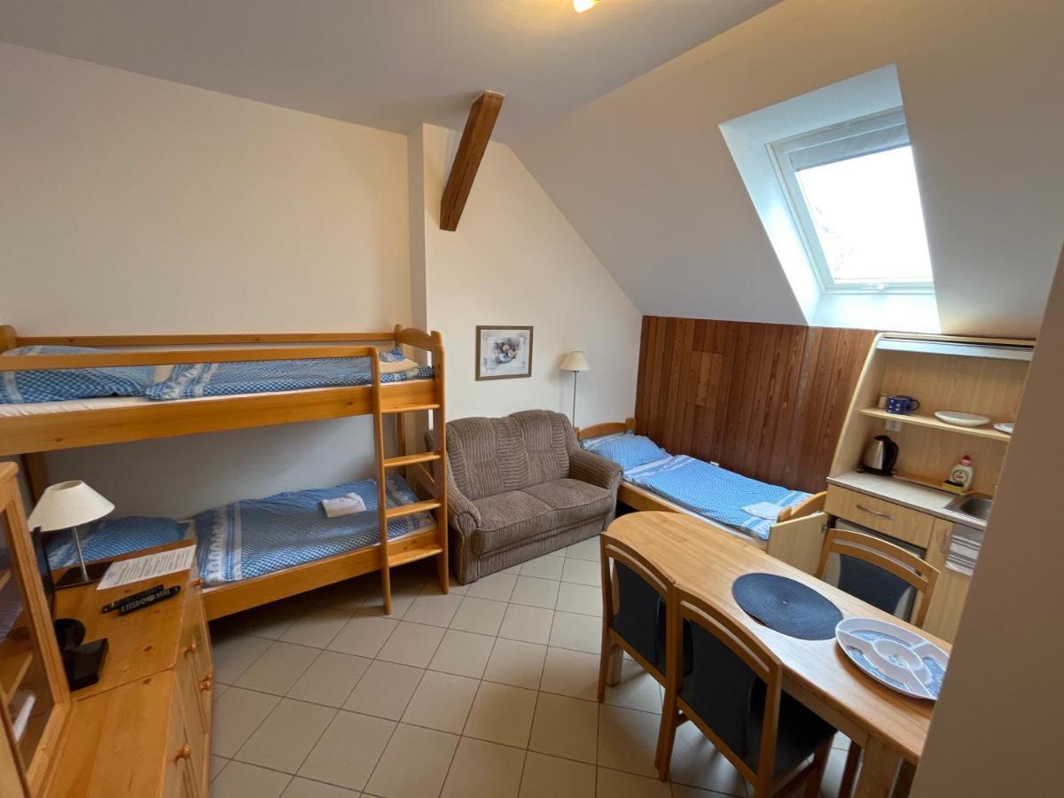 Sokoli Hnizdo Hotel Hlaska Kültér fotó