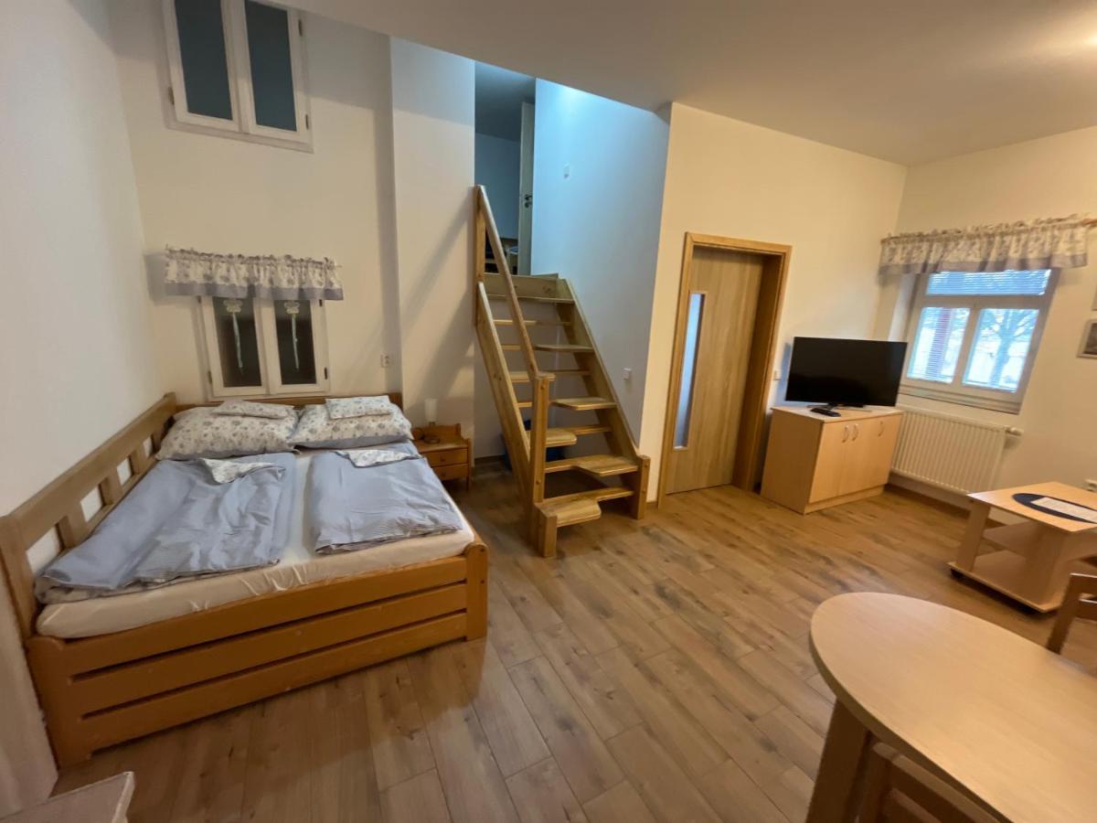 Sokoli Hnizdo Hotel Hlaska Kültér fotó